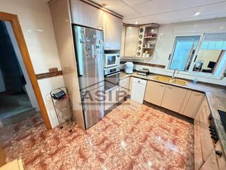 Haus  Carrer de cristòfol monterde. Casa 4 habitaciones venta alzira