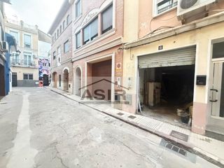 Autoparkplatz in Calle Canonge Cervera
