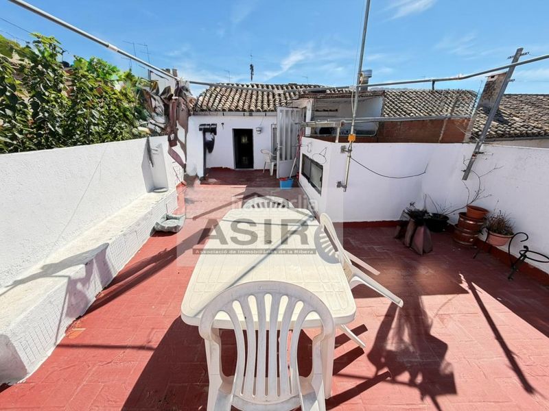 Foto d4bb8ece-67dd-4f9d-96c4-9034a6eaff1a. Pis a Polinyà de Xúquer