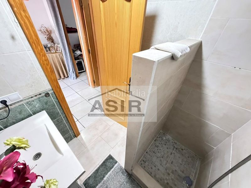 Foto d8c917e9-c210-49ab-83fc-6ee7e8d9724a. Pis a Polinyà de Xúquer