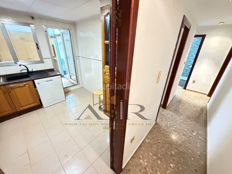 Foto 4960e053-1518-4104-8f3f-378ceb6af60d. Pis a Sants Patrons Alzira
