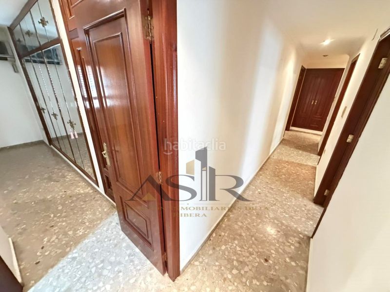 Foto 735ee2df-5932-45b3-8d9b-74346707cd44. Pis a Sants Patrons Alzira