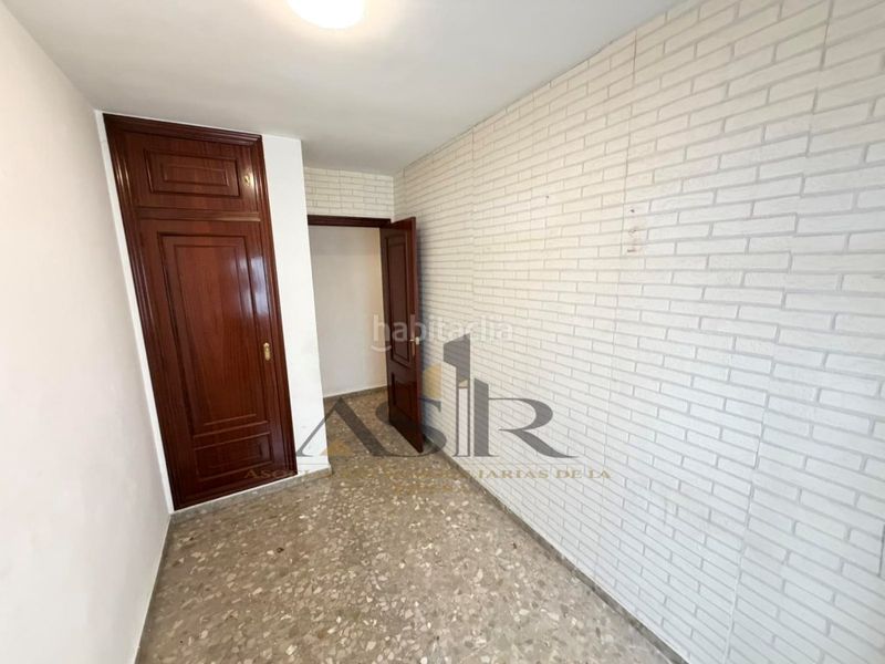 Foto d78aba78-60bc-443d-9f79-0f40b05be8ac. Pis a Sants Patrons Alzira