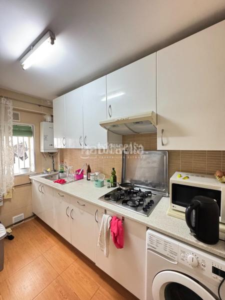 Foto c4fa0e9d-3fb9-430e-b589-d05eb97904af. Piso  en venta en Moscardó Madrid