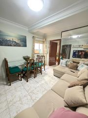 Etagenwohnung in Moscardó. Piso en venta en madrid
