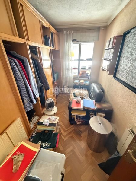 Foto 486a8a85-ac69-4c2c-bc85-25cd85c8a4e3. Piso  en venta en Moscardó Madrid