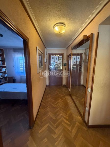 Foto aaf3e05b-6689-4f96-ad98-fd49b18d7583. Piso  en venta en Moscardó Madrid