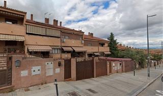 Chalet en Calle del cerezo 2