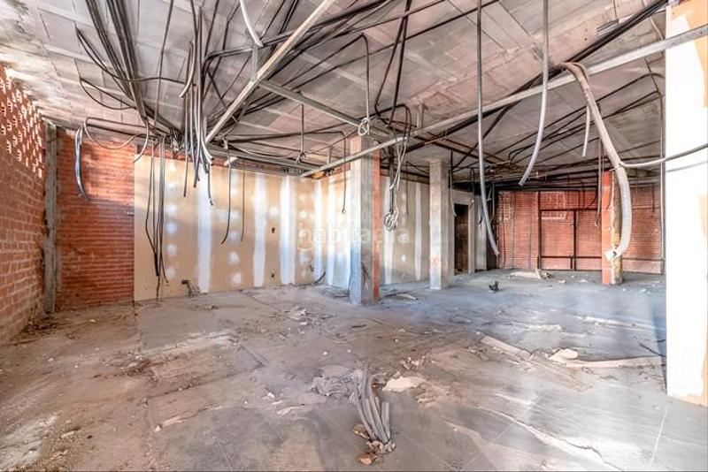 Foto 937e79ab-15f9-4ae2-829e-2cac3de10b70. Local commercial dans avenida de madrid 10 dans Zona Industrial Borreguno-Camporrosso Ciempozuelos