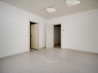 Local Comercial en Calle del carmen 6