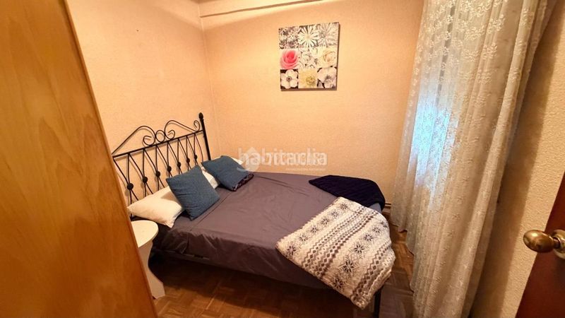 Foto c88eb8d9-8477-4998-8760-73bdc8a1c8f7. Pis amb calefacció a Los Rosales Madrid