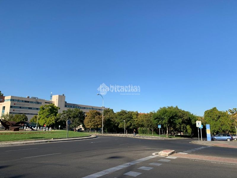 Foto c7a00818-6464-40aa-aff7-80f5401e2471. Pis a Los Rosales Madrid