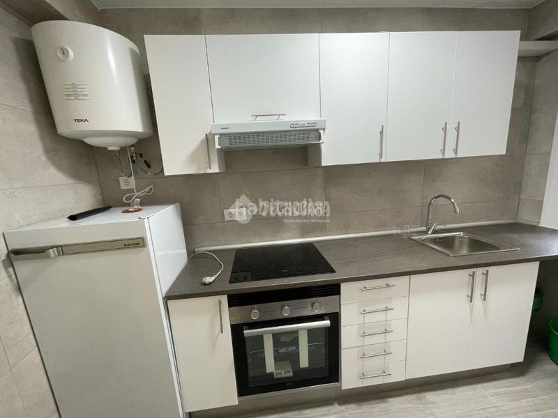 Foto 253a709f-abd6-4f0f-a22c-6cb8aef38e42. Piso  en venta en Los Rosales Madrid