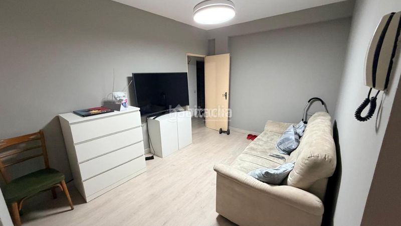 Foto 758c8fef-7036-4f62-be45-17ab9b71eec3. Piso  en venta en Los Rosales Madrid