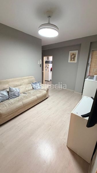 Foto c85bc5ca-0fde-482c-ae55-527d2d8f7ad2. Piso  en venta en Los Rosales Madrid