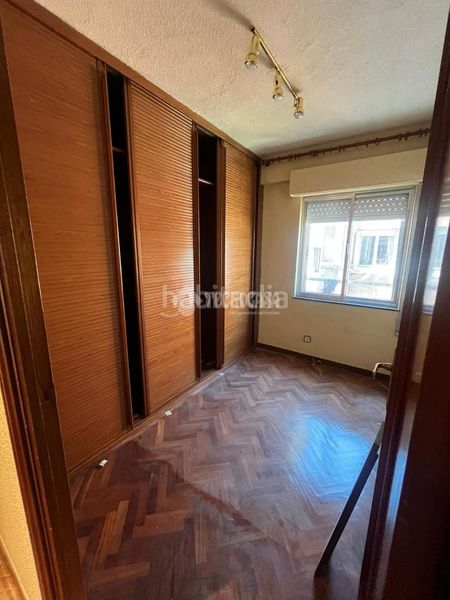 Foto b1f22e5d-2e9a-4696-a921-13a66f283073. Flat with heating in Los Ángeles Madrid