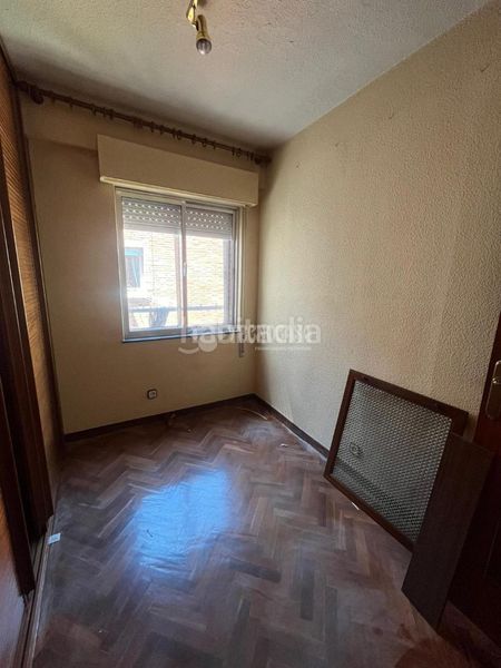 Foto c7cc15a0-092d-4f9c-aa32-6ca23b06631a. Flat with heating in Los Ángeles Madrid