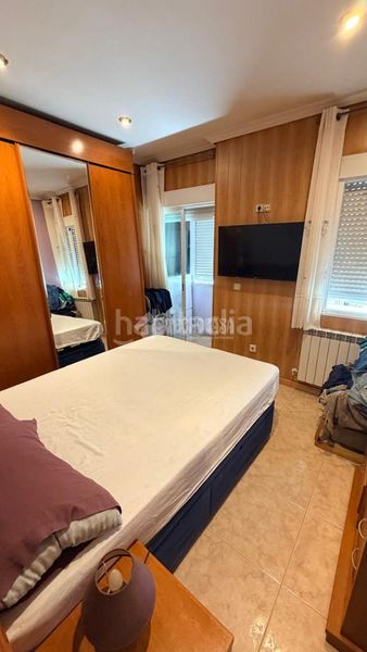 Foto 3ba0393b-0a86-439c-b6ad-e3ad80139480. Flat with heating in Los Rosales Madrid