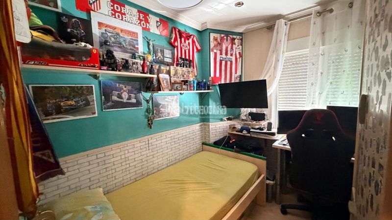 Foto d58ae021-aabf-4836-9398-cc51609f06d2. Flat with heating in Los Rosales Madrid