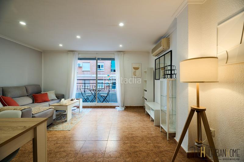 Foto c15de797-8f14-4257-b528-00d1265540a8. Piso venta de piso calle navarro cabanes 39, en Nou Moles Valencia