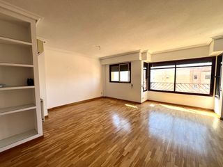 Rent Flat  Carrer de ramon de castro. Piso en alquiler calle ramón de castro 14, valencia