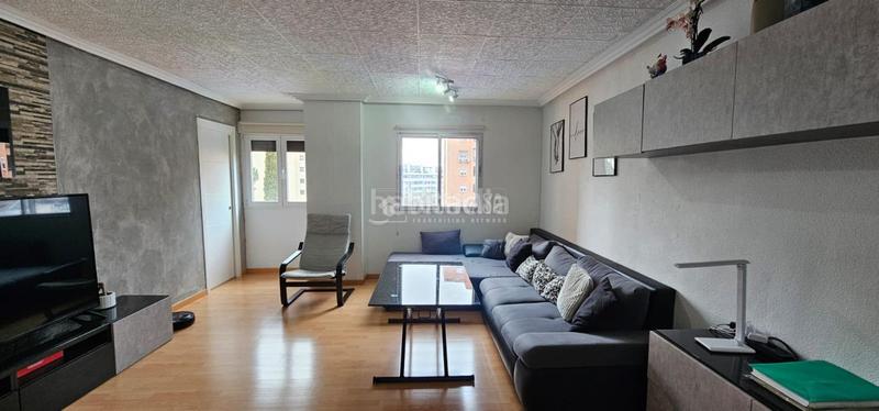 Foto 096b7569-fb65-4428-ba93-69dcf9a5a4e5. Piso  en venta en Valleaguado-La Cañada Coslada