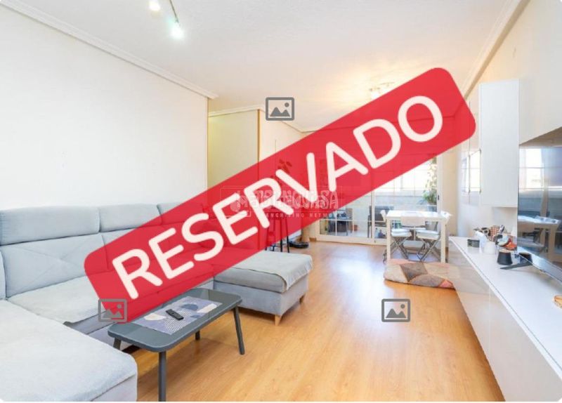 Foto c2e787b9-be5b-44bb-8125-c790707e1842. Piso  en venta en Valleaguado-La Cañada Coslada
