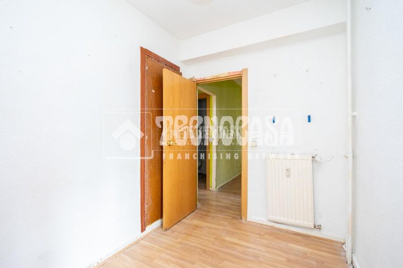 Foto f3bf844d-03c8-485d-8d13-359a00618cc7. Pis a La Espinilla-Parque Blanco Coslada