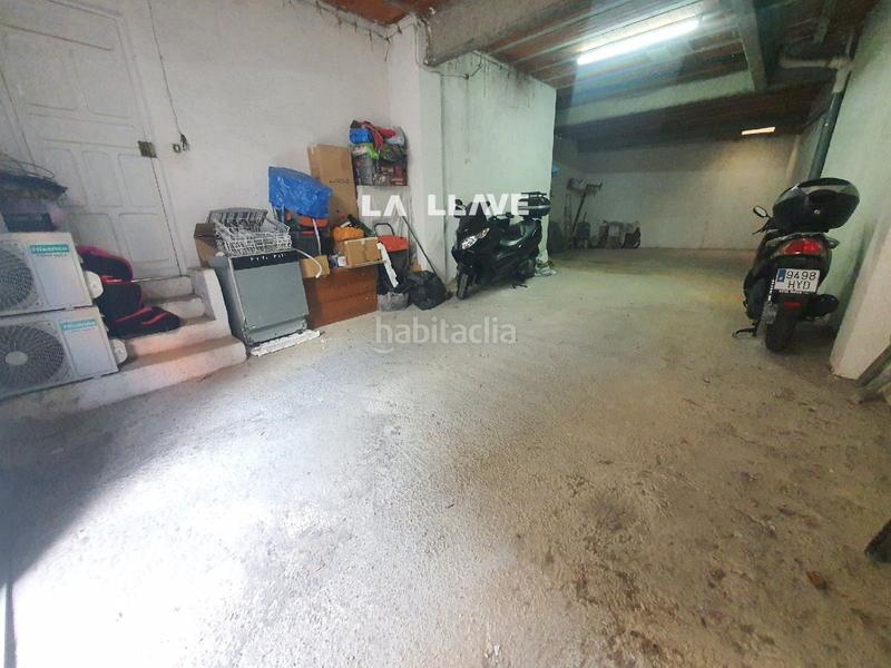Foto 5c8ea9f7-8579-4ffa-a82f-aac4a9e1fe83. Aparcament cotxe a Centre Blanes