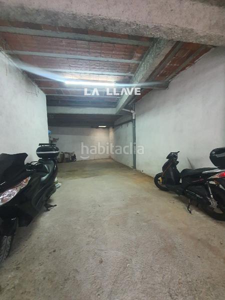 Foto c38e54fa-1a93-4f97-b849-a7f664729dcf. Aparcament cotxe a Centre Blanes