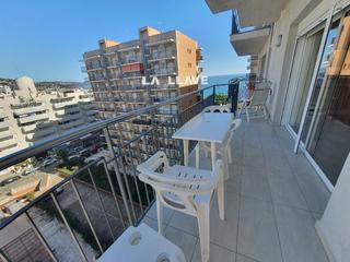 Miete Etagenwohnung  Ignasi iglesias. Piso en alquiler en primera linea de mar con parking y piscina.