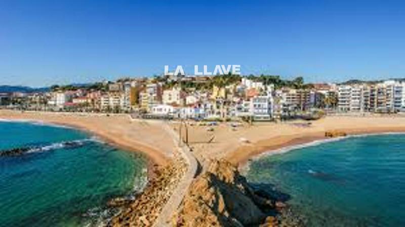 Foto d21a34c6-17ce-4e1b-a7f2-cab34cb788c9. Posto auto in Centre Blanes