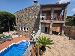 Chalet en Mas Mora-Sant Daniel. En tordera
