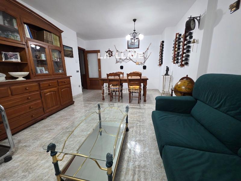 Foto 4e718e0f-6310-4601-a918-5360ec295511. Piso  de 3 hab dobles con 2 baños, gran terraza y parking can borrell en Blanes