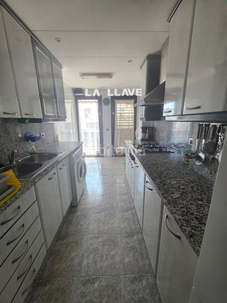 Foto 58318b4d-baad-427c-bfd1-0a6c80584efc. Piso  de 3 hab dobles con 2 baños, gran terraza y parking can borrell en Blanes