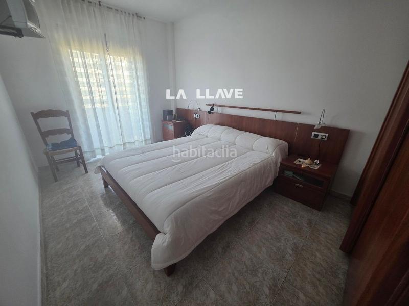 Foto 8b9f86aa-9d5b-4538-ade1-bb463a00ae35. Piso  de 3 hab dobles con 2 baños, gran terraza y parking can borrell en Blanes