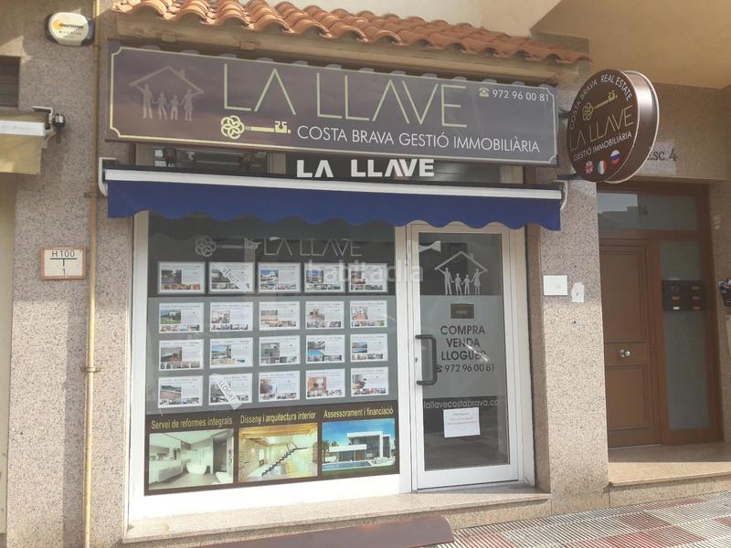 Foto 9dca3a37-cce9-4fae-a50a-0715500c8317. Piso  de 3 hab dobles con 2 baños, gran terraza y parking can borrell en Blanes