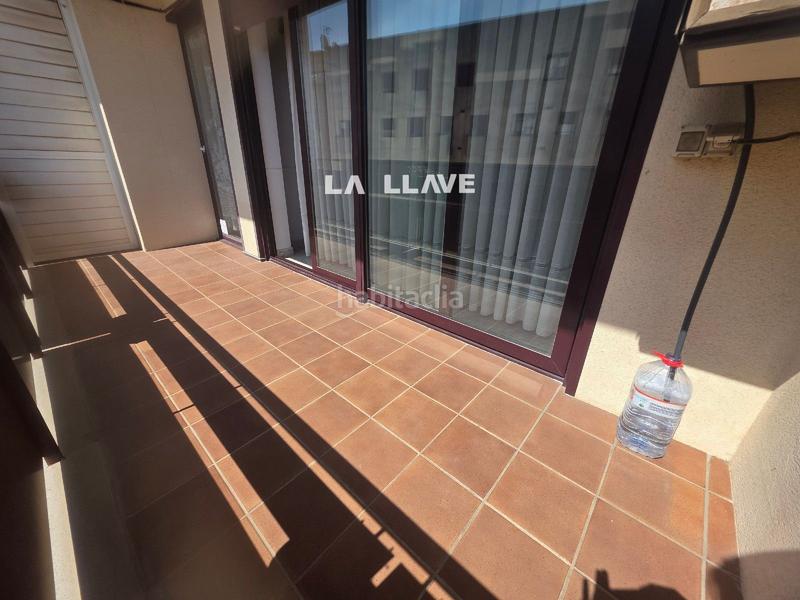 Foto f992ca2f-c226-44ee-84f1-28680d6ec240. Piso  de 3 hab dobles con 2 baños, gran terraza y parking can borrell en Blanes