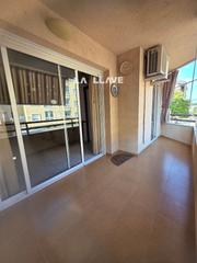 Appartamento in Mercat-Mas Moixa. Gran piso de 117m2 con 3 hab, 2 baños y gran balcónterraza