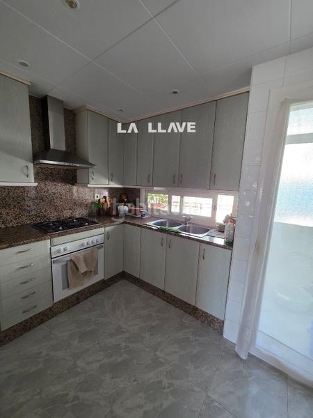 Foto 9b2c6520-fcc1-42e9-87ce-487f6cf2a7a8. Àtic amb calefacció a Centre Blanes