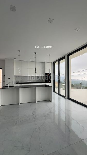 Foto 8767a030-a8cf-4948-8741-e165bb811d19. Casa amb calefacció aparcament piscina a Serra Brava Lloret de Mar