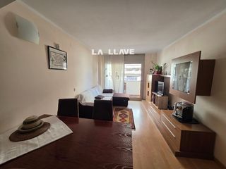 Appartamento in Mas Florit-Ca la Guidó. Piso coqueto seminuevo con 2 hab, balcón y ascensor.