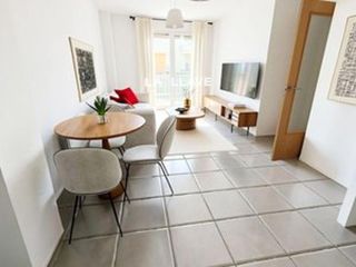 Appartement à Mont Ferrant-Joan Carles I. Piso coqueto de 2 hab a un paso del centro con ascensor.