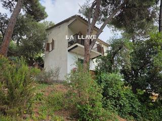 Casa in Serra Brava. Oportunidad en serra brava con terreno de 800m2 con vistas al ma