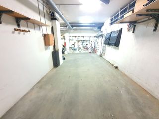 Car parking  Alberes. Garaje cerrado en venta con 35 m2 y cerrado. zona can borrell