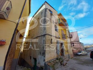 Casa in Carrer del mig, 9-7 9-7. Casa | tremp | lérida