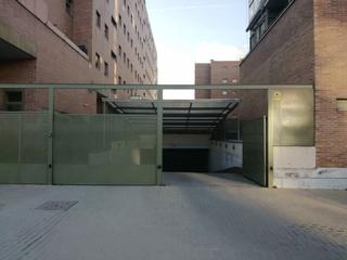 Location Parking moto  Calle cesar navarro. Plaza de garaje para moto