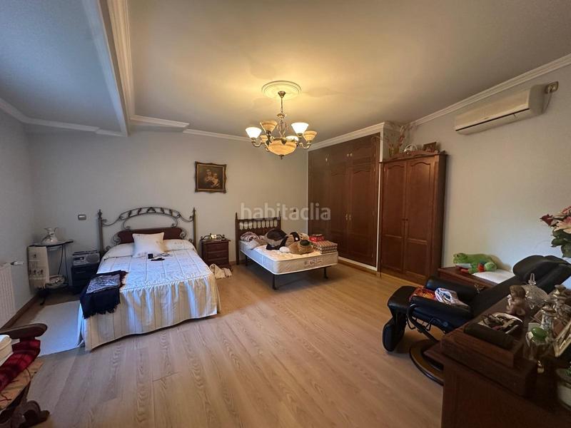 Foto f5cb6dda-19c1-4249-acb0-d84b5884dd7f. Masia amb calefacció piscina a Nuño Gómez