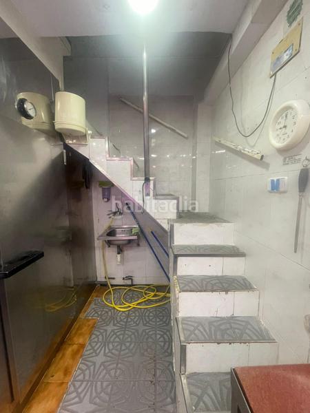 Foto 73010556-2573-4eb0-96a8-f26ef98fcb98. Local commercial dans El Carrascal Leganés