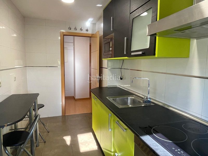 Foto 02583fdb-0501-47f1-b9f2-628022c606e0. Location appartement avec chauffage parking piscine dans Getafe